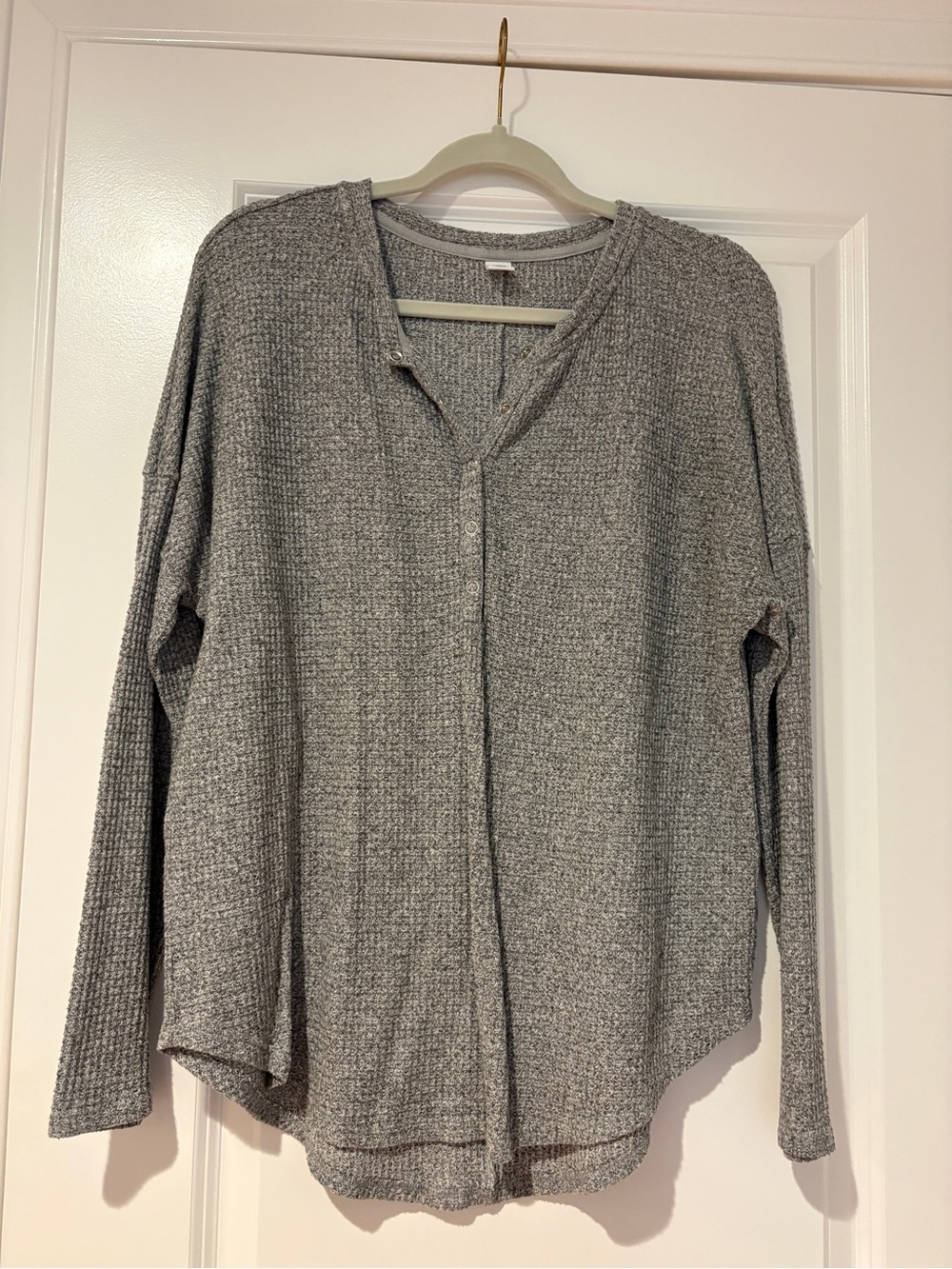Old Navy Gray Waffle Knit Long-Sleeve Women's Shirt